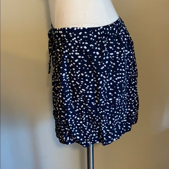 JCrew Elastic Flowy Shorts - Picture 3 of 3